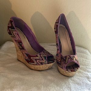 Shoe dazzle pumps